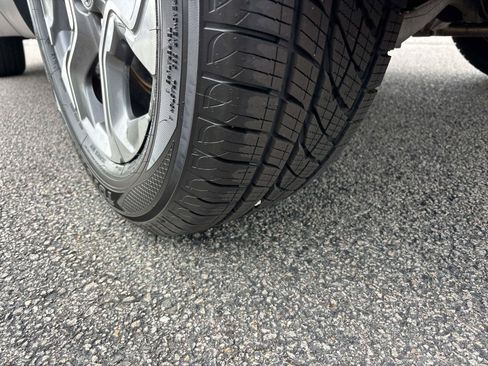 Used 2019 Honda CR-V EX image 9