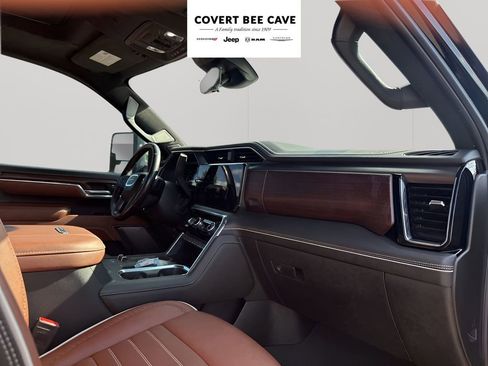 Used 2024 GMC Sierra 3500 Denali Ultimate image 15