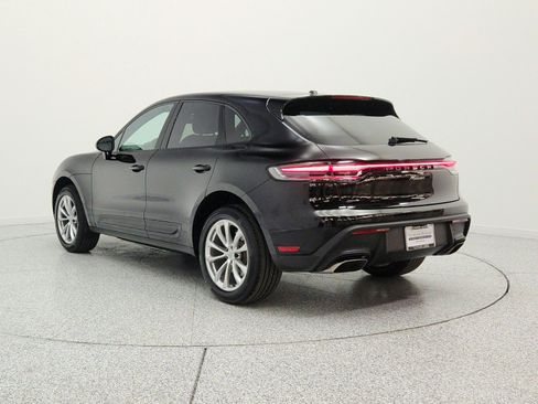 Used 2023 Porsche Macan AWD/4WD image 8