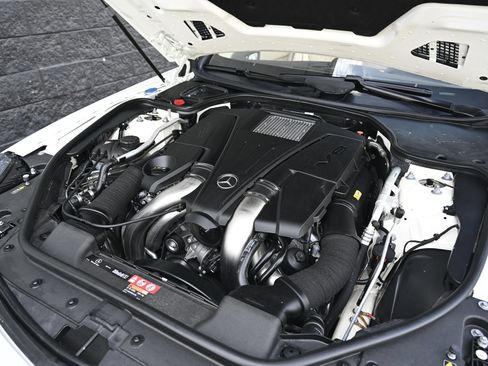 Used 2013 Mercedes-Benz SL 550 image 30