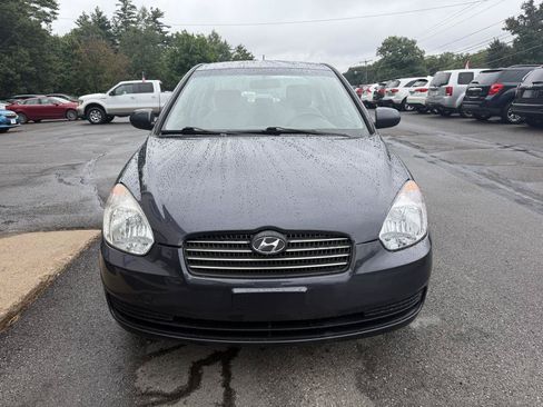 Used 2011 Hyundai Accent GLS FWD image 2