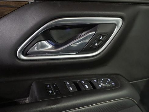 Used 2021 Chevrolet Tahoe Premier w/ Premium Package AWD/4WD image 23