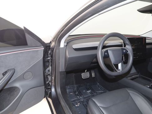 Used 2025 Tesla Model 3 Long Range image 51
