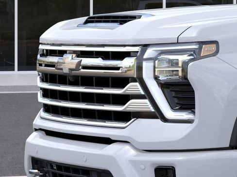 New 2026 Chevrolet Silverado 2500 High Country w/ High Country Premium Package AWD/4WD image 13