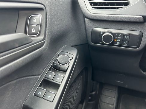 Used 2025 Ford Escape Active AWD/4WD image 17