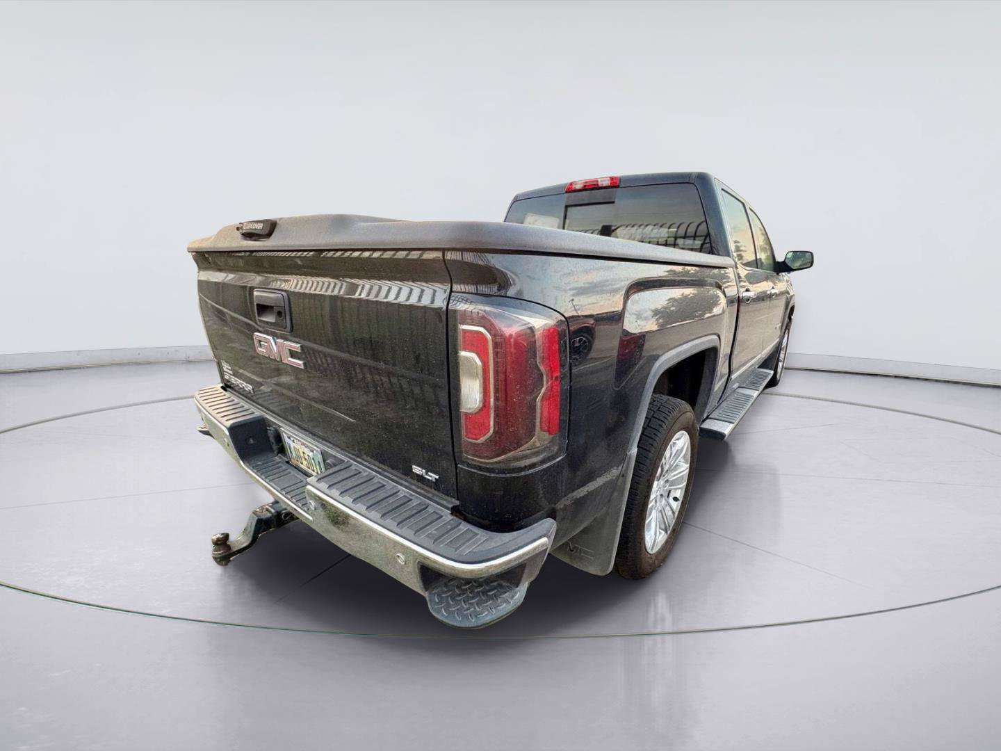 Used 2018 GMC Sierra 1500 SLT AWD/4WD image 3