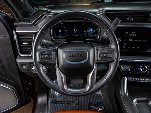 Used 2024 GMC Sierra 2500 Denali Ultimate image 19