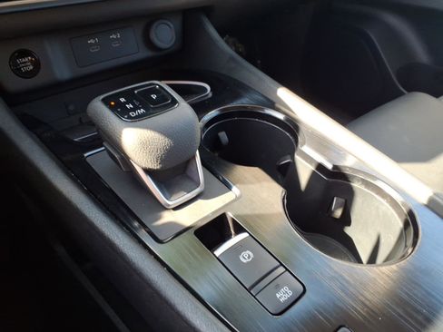 Certified 2025 Nissan Rogue SL image 25