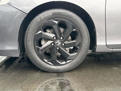 Used 2017 Honda Accord EX image 27