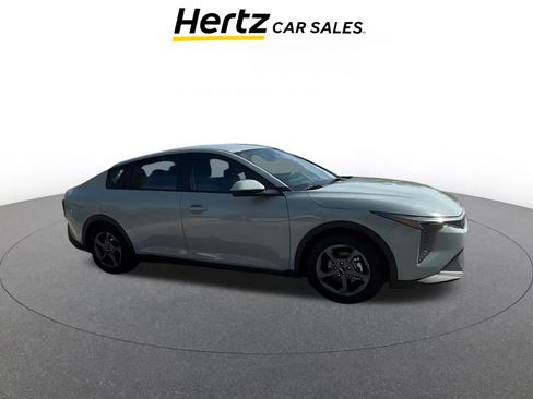 Used 2025 Kia K4 LXS image 1