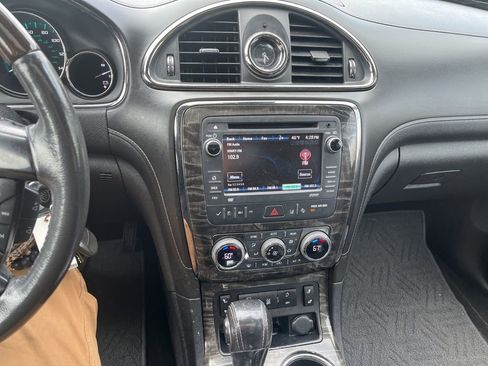 Used 2014 Buick Enclave Leather image 8