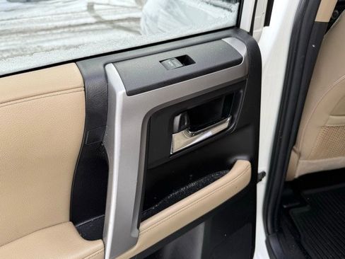 Used 2022 Toyota 4Runner SR5 Premium image 20