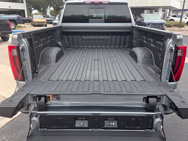 Used 2024 GMC Sierra 2500 Denali Ultimate AWD/4WD image 14