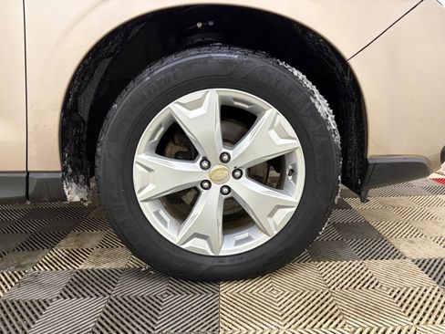 Used 2014 Subaru Forester 2.5i Premium w/ All-Weather Package image 23