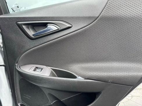 Used 2018 Chevrolet Malibu LT image 30