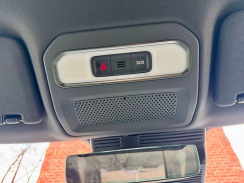 Used 2026 Rivian R1S Adventure image 30