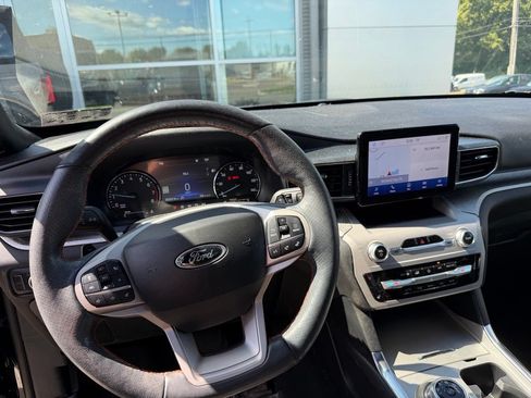 Used 2023 Ford Explorer Timberline w/ Timberline Technology Package AWD/4WD image 8