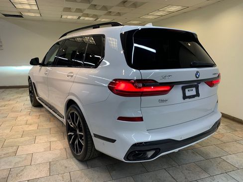 Used 2022 BMW X7 xDrive40i w/ M Sport Package AWD/4WD image 6