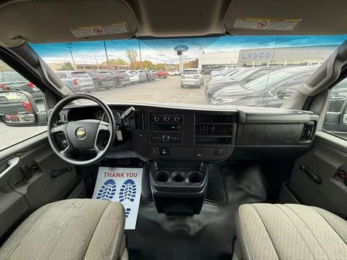 Used 2016 Chevrolet Express 2500 image 3