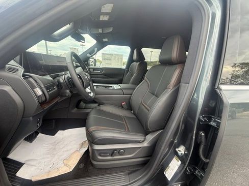 New 2026 Nissan Armada SL image 12