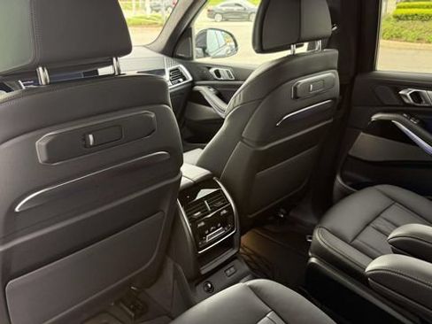 Used 2024 BMW X7 xDrive40i w/ Executive Package AWD/4WD image 67