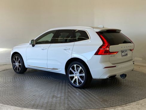 Used 2021 Volvo XC60 T6 Inscription w/ Advanced Package image 3