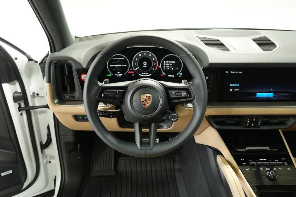 Certified 2026 Porsche Cayenne AWD/4WD image 13