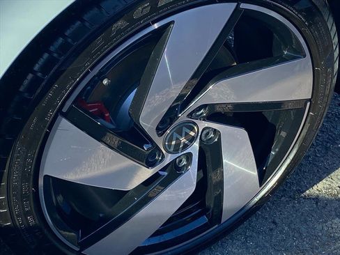 Certified 2024 Volkswagen GTI S image 20