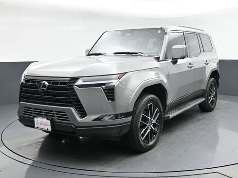 Used 2024 Lexus GX 550 image 1