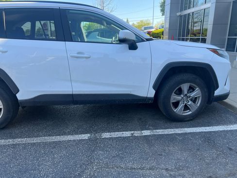 Used 2023 Toyota RAV4 XLE FWD image 8