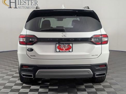 Used 2025 Honda Pilot Elite image 6