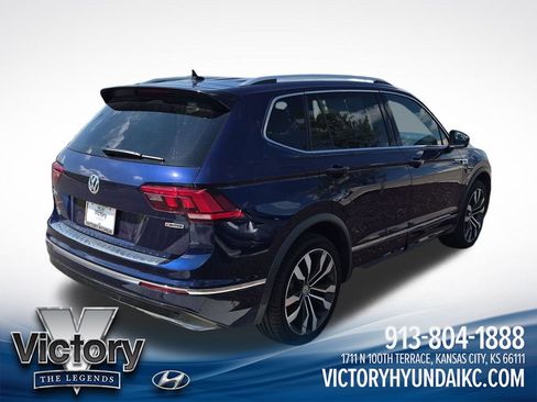 Used 2021 Volkswagen Tiguan SEL Premium R-Line w/ 3rd Row Seat Package AWD/4WD image 5