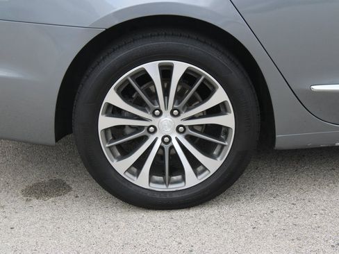 Used 2019 Buick LaCrosse Essence w/ Sun and Shade Package image 31