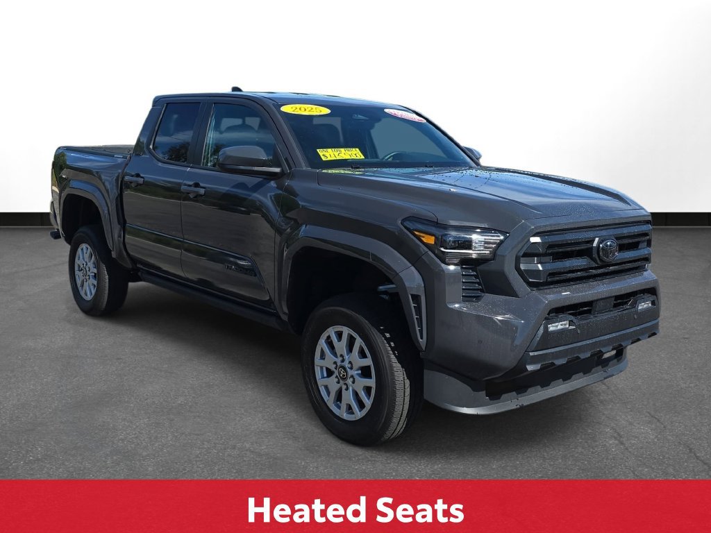Certified 2025 Toyota Tacoma SR5 AWD/4WD image 4