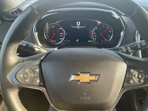 Used 2023 Chevrolet Traverse Premier FWD image 22