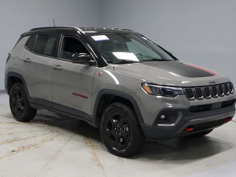 Used 2024 Jeep Compass Trailhawk w/ Trailhawk Elite Group AWD/4WD image 1