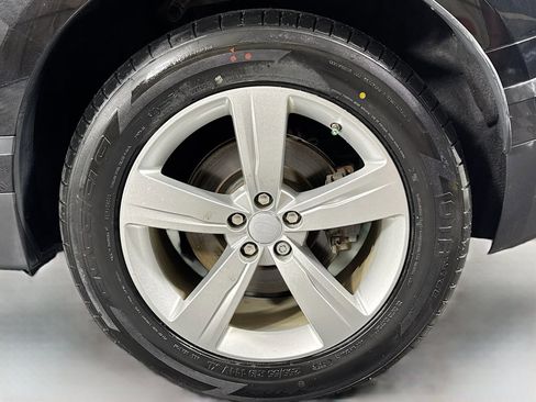 Used 2019 Land Rover Range Rover Velar S image 39