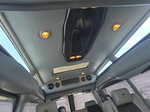 Used 2020 Chevrolet Express 2500 Extended RWD image 11