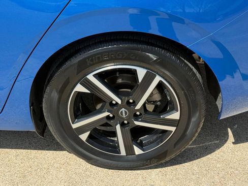 Used 2025 Nissan Sentra SV image 30