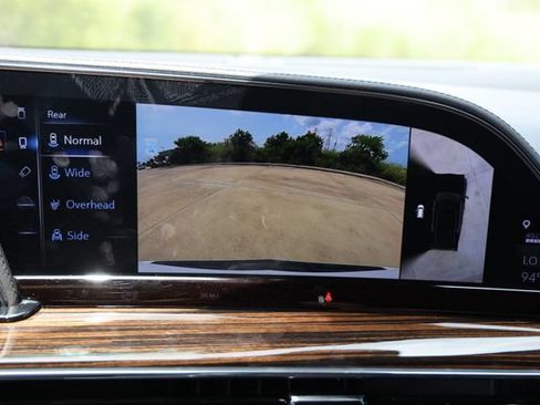 Used 2022 Cadillac Escalade Luxury RWD image 20