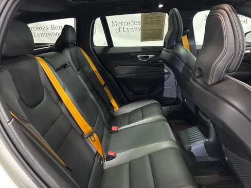 Used 2024 Volvo V60 T8 Polestar image 27