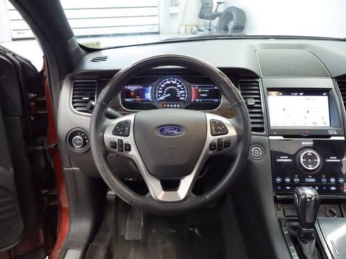 Used 2018 Ford Taurus Limited AWD/4WD image 39