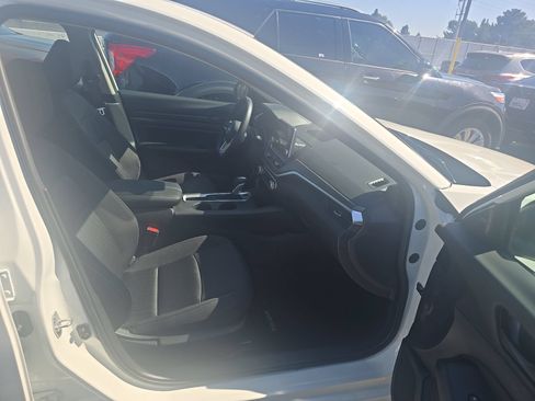 Used 2026 Nissan Altima 2.5 SV FWD image 13