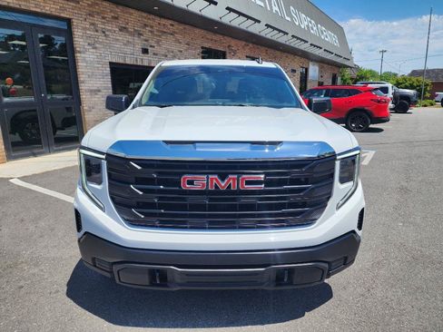 Used 2024 GMC Sierra 1500 Pro w/ Pro Value Package AWD/4WD image 9