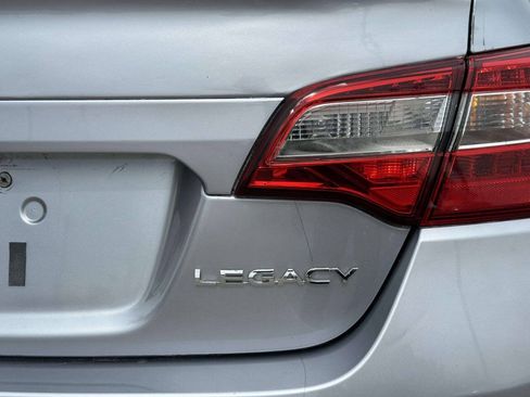 Used 2015 Subaru Legacy 2.5i Premium w/ Moonroof Package AWD/4WD image 41
