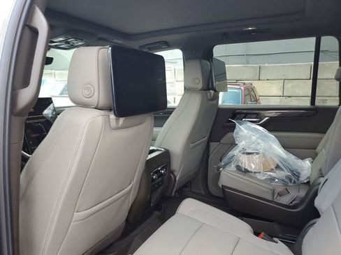 New 2026 GMC Yukon XL Elevation AWD/4WD image 10