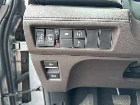 Used 2024 Honda Odyssey EX-L image 20