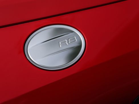 Used 2018 Audi R8 V10 plus w/ Full Leather Package image 48