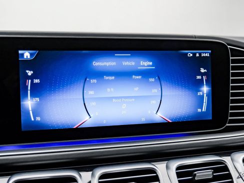 Used 2024 Mercedes-Benz Maybach GLS 600 4MATIC image 57