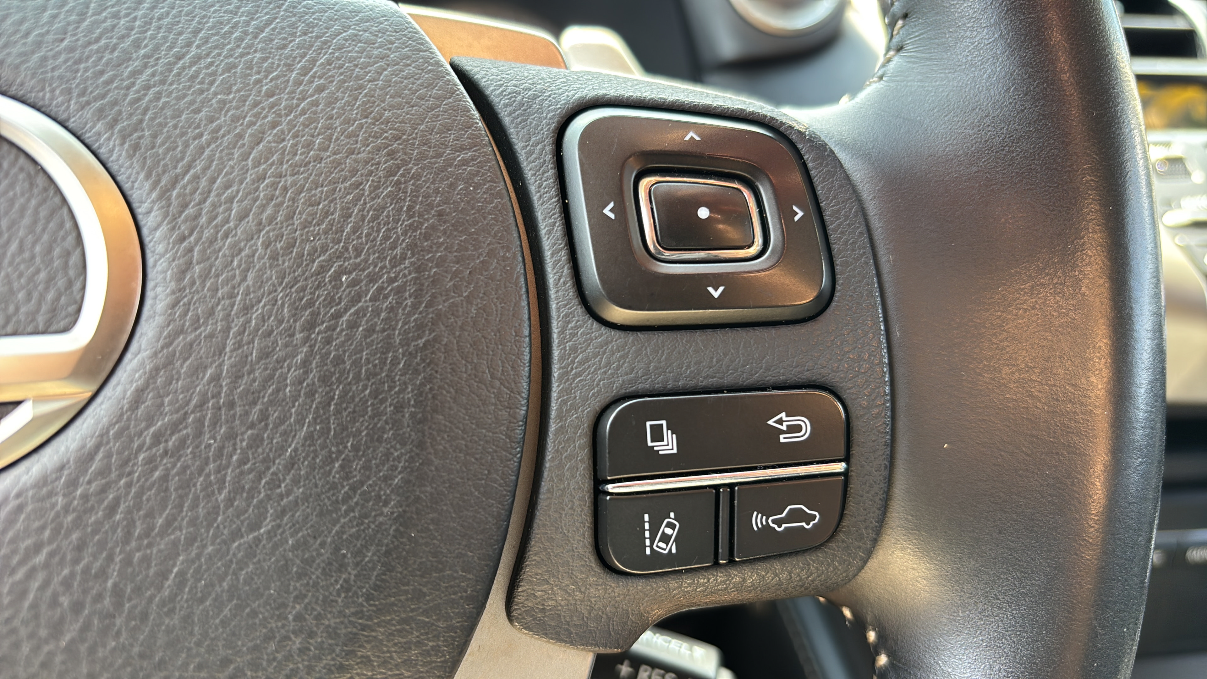 Used 2019 Lexus NX 300 FWD w/ Comfort Package image 22